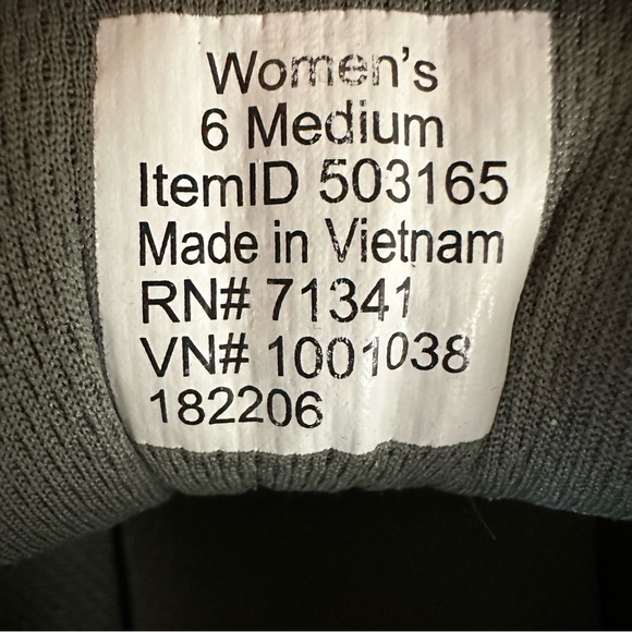 L.L. Bean Traverse Trail Sneakers - Picture 9 of 11